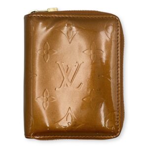 Zippy Compact Brown Card Holder in Vernis, Gold hardware