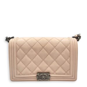 Quilted Chanel Boy Pink Shoulder Bag in Calfskin, Ruthenium hardware