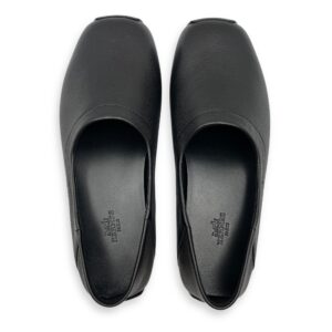 Kiru 40 Black Loafers in Goat Leather