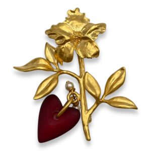 WCJ with Heart Shape Brooch, Gold hardware