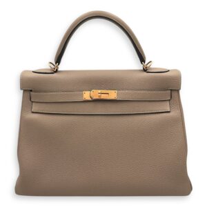 Kelly 32 Gris Tourterelle in Togo, Gold hardware