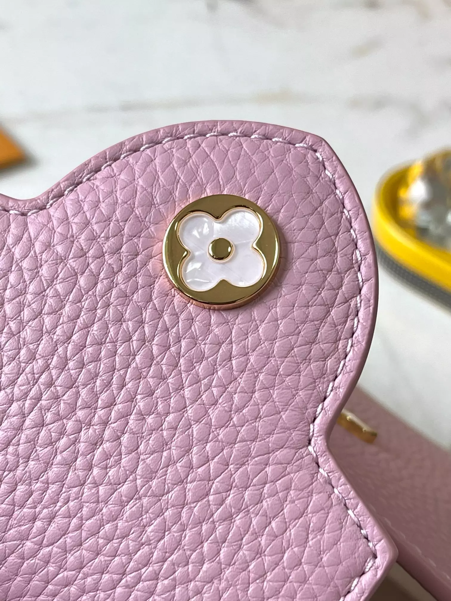 LV Capucines Mini Capushell in Light Pink - Repbags.is - Image 7