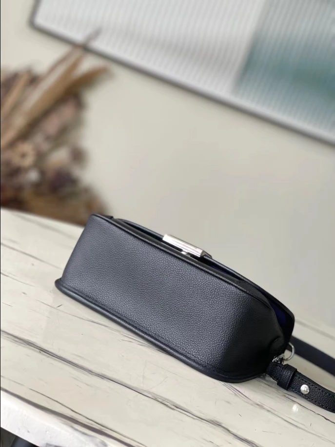 Buci Epi Leather Bag - LB276 - Image 7