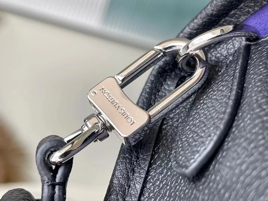 Buci Epi Leather Bag - LB276 - Image 10