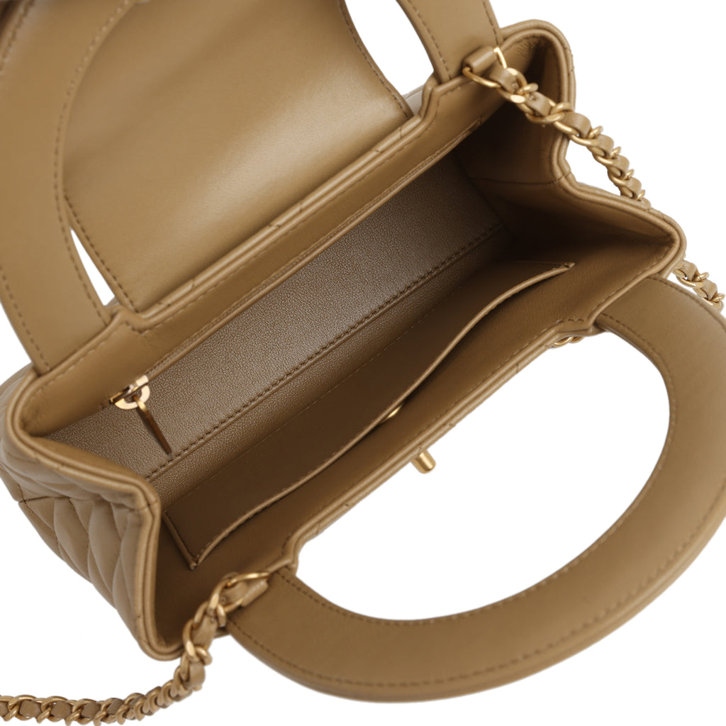 Chanel Small Kelly Shopper Dark Beige Shiny Lambskin Antique Gold Hardware - Image 9