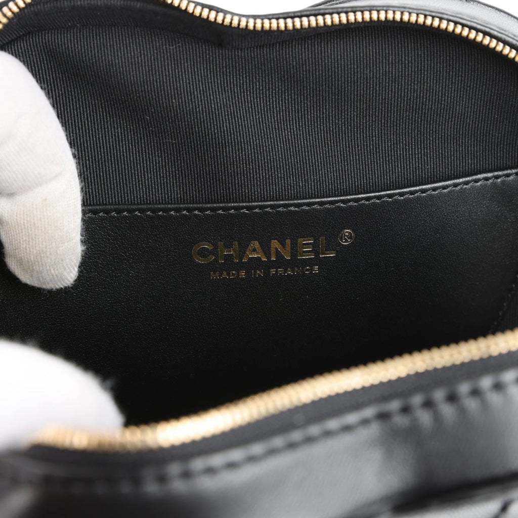 Chanel CC In Love Large Heart Bag with Chain Black Lambskin Light Gold Hardware - Image 10