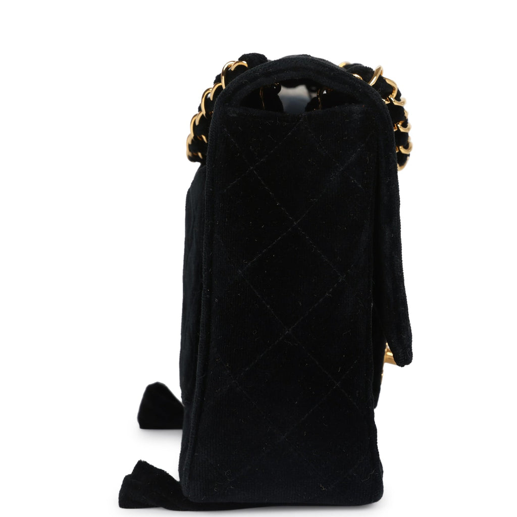 Vintage Chanel Medium Single Flap Bag with Magazine Holder Black Velvet Gold Hardware - Image 4