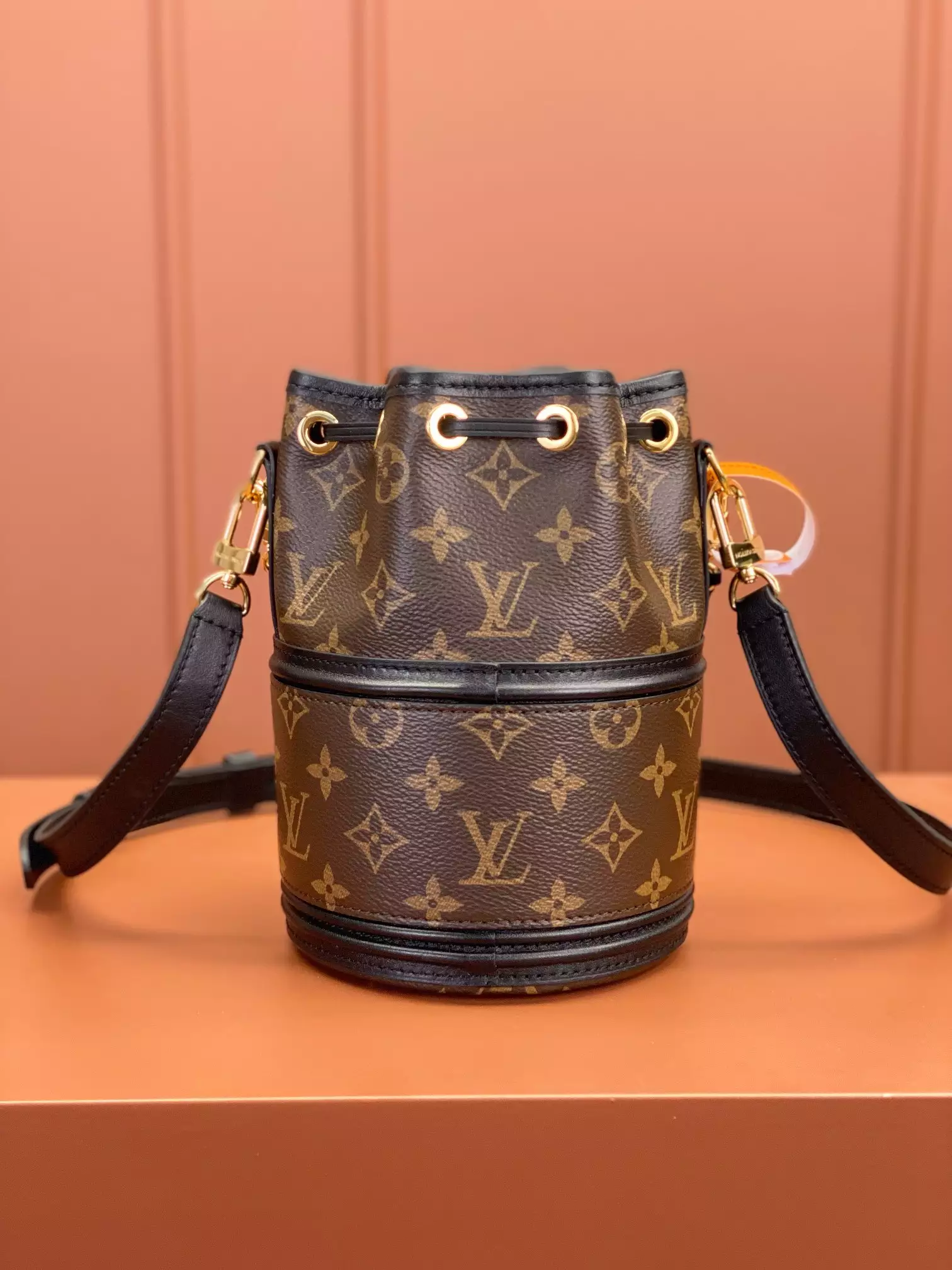 Canoé Bucket Bag Monogram Canvas - Repbags.ru - Image 4