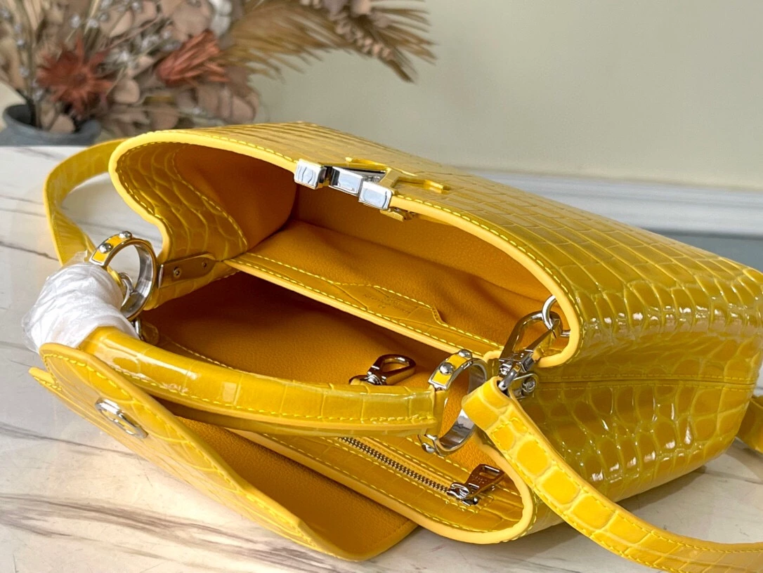 Capucines BB Crocodilien Brillant Bag - Image 9