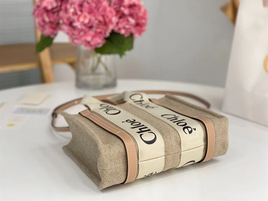 Chloé Small Woody Tote Bag Linen canvas Calfskin With Chloé Logo - MB022 - Image 5
