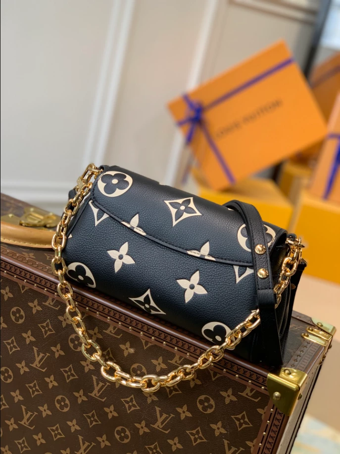 Favorite Monogram Empreinte Leather - LB224 - Image 4