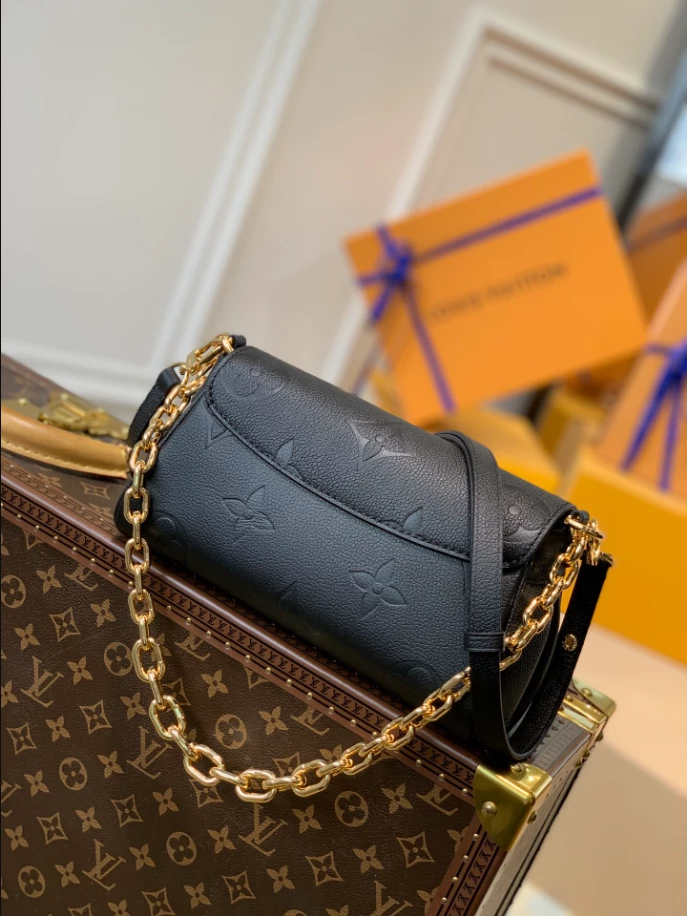 Favorite Monogram Empreinte Leather - LB225 - Image 8