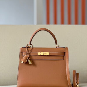 Kelly 28 Epsom Gold(37) Gold Hardware