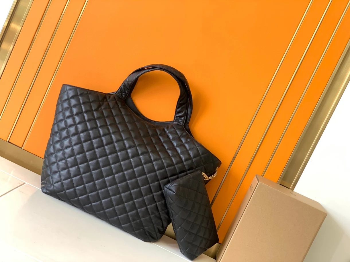 Icare Maxi Shopping Bag in Quilted Nubuck Suede - Image 4