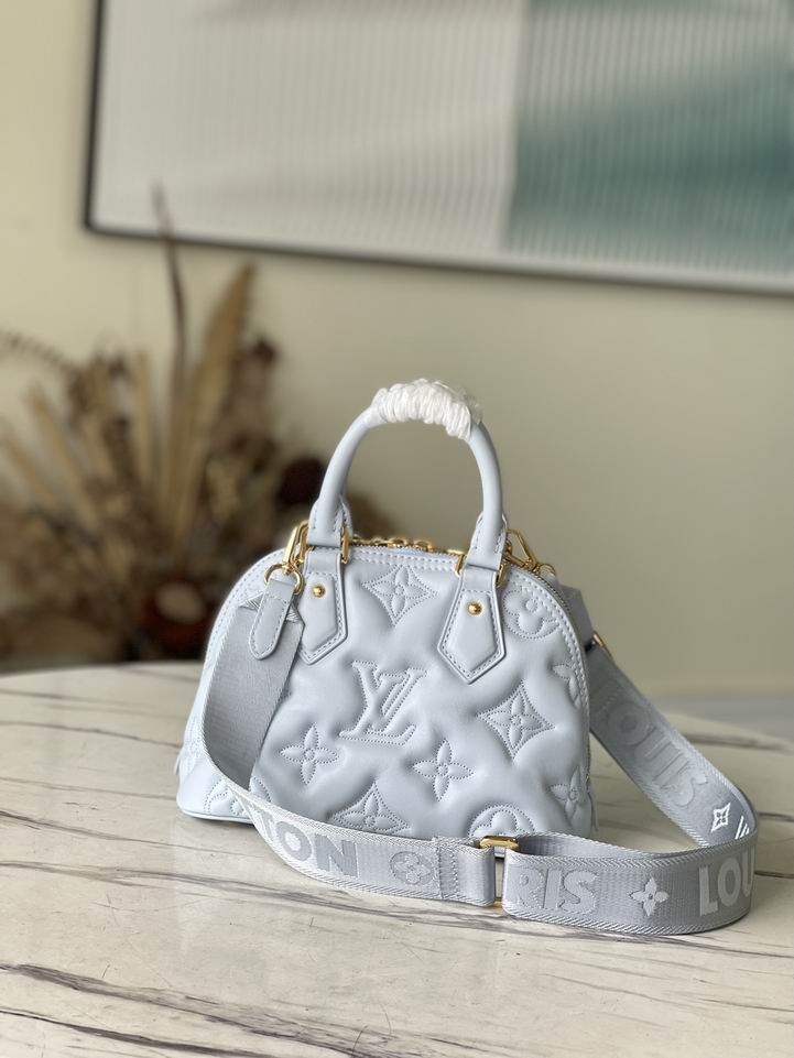 Louis Vuitton Alma BB Bleu Glacier Quilted - Image 4