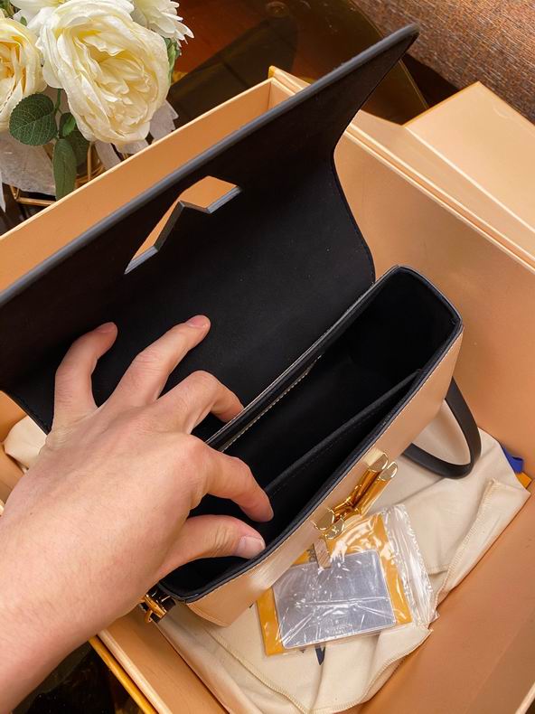 Louis Vuitton Crafty Twist MM Creme Black - Image 10