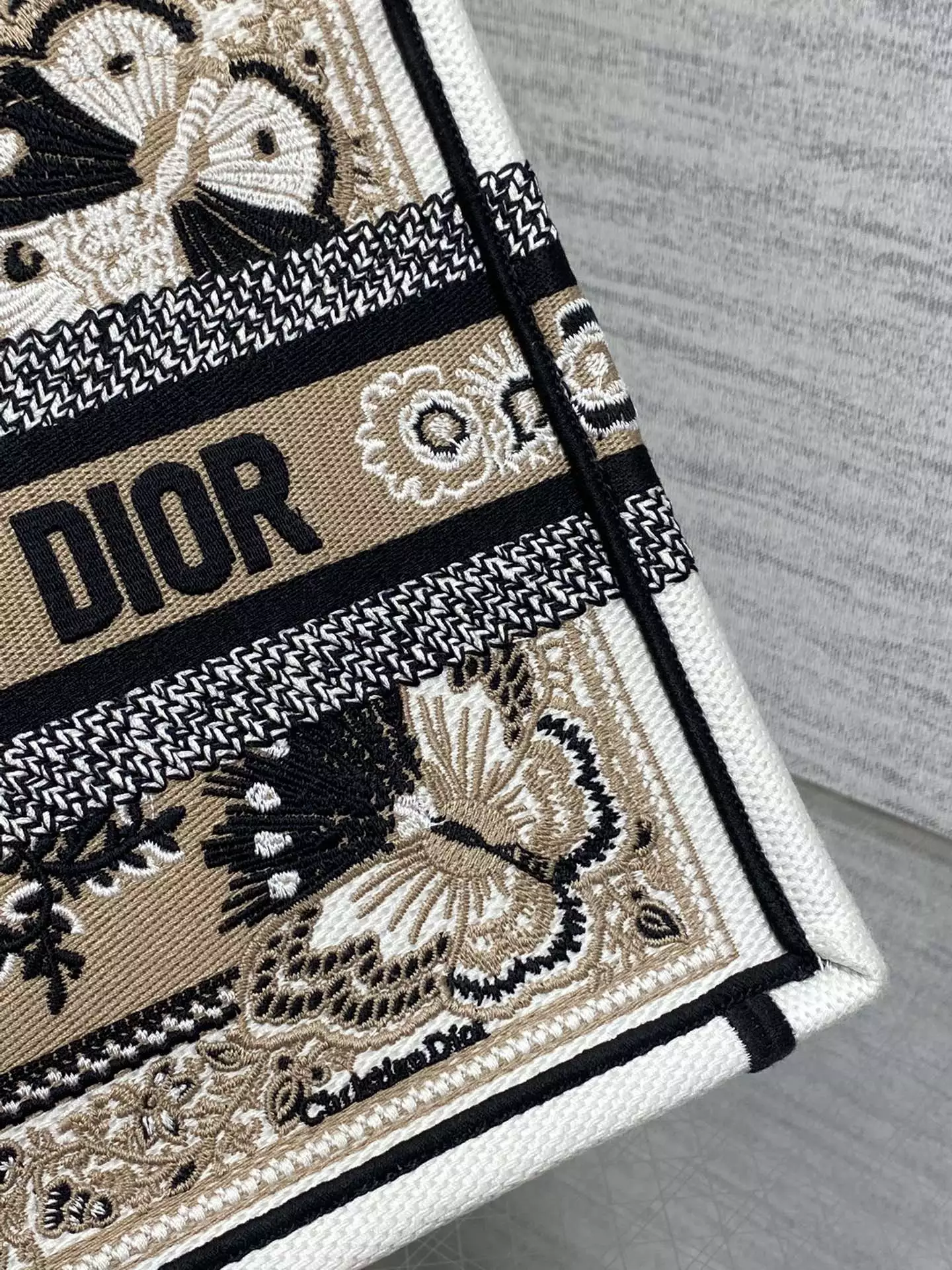 Medium Dior Book Tote Beige Multicolor - Repbags.ru - Image 7