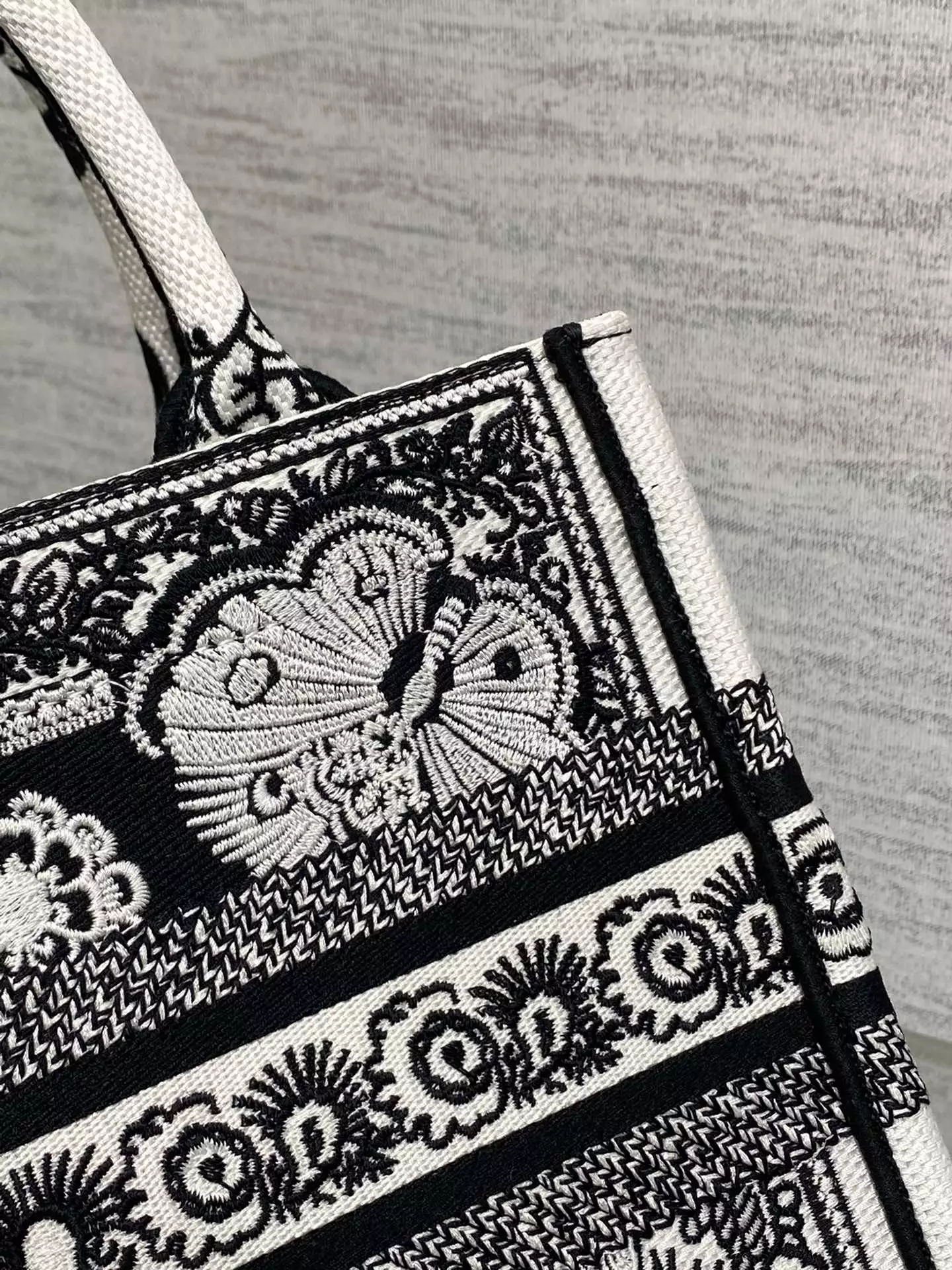 Medium Dior Book Tote Black and White - Repbags.ru - Image 7