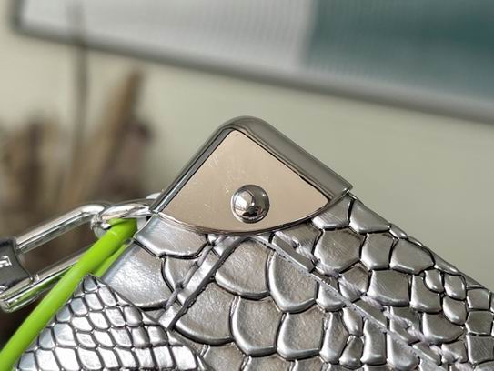 Petite Malle Silver Metallise Froisse - Image 10