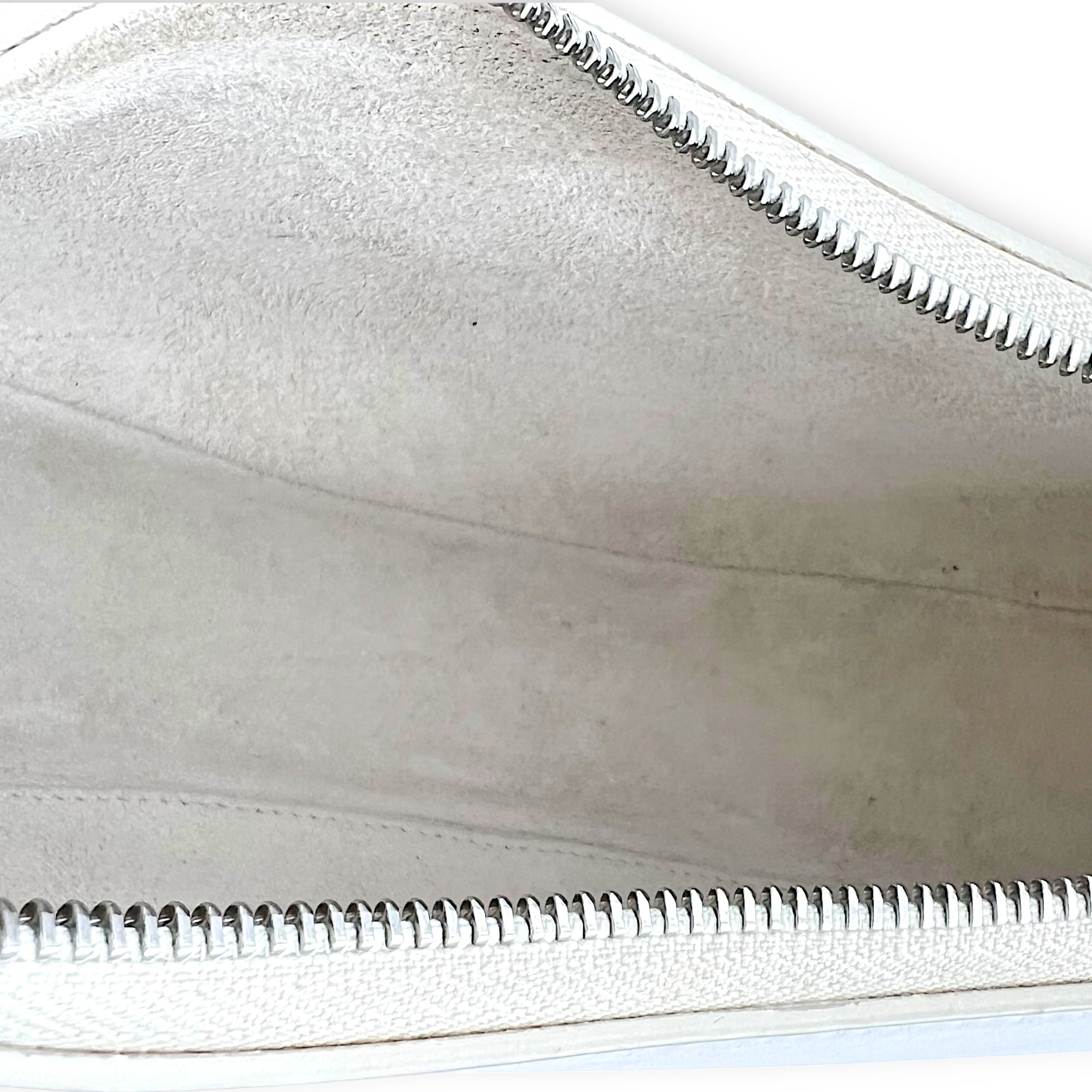 Ava Shoulder Bag White in Calfskin, Silver hardware - Image 7