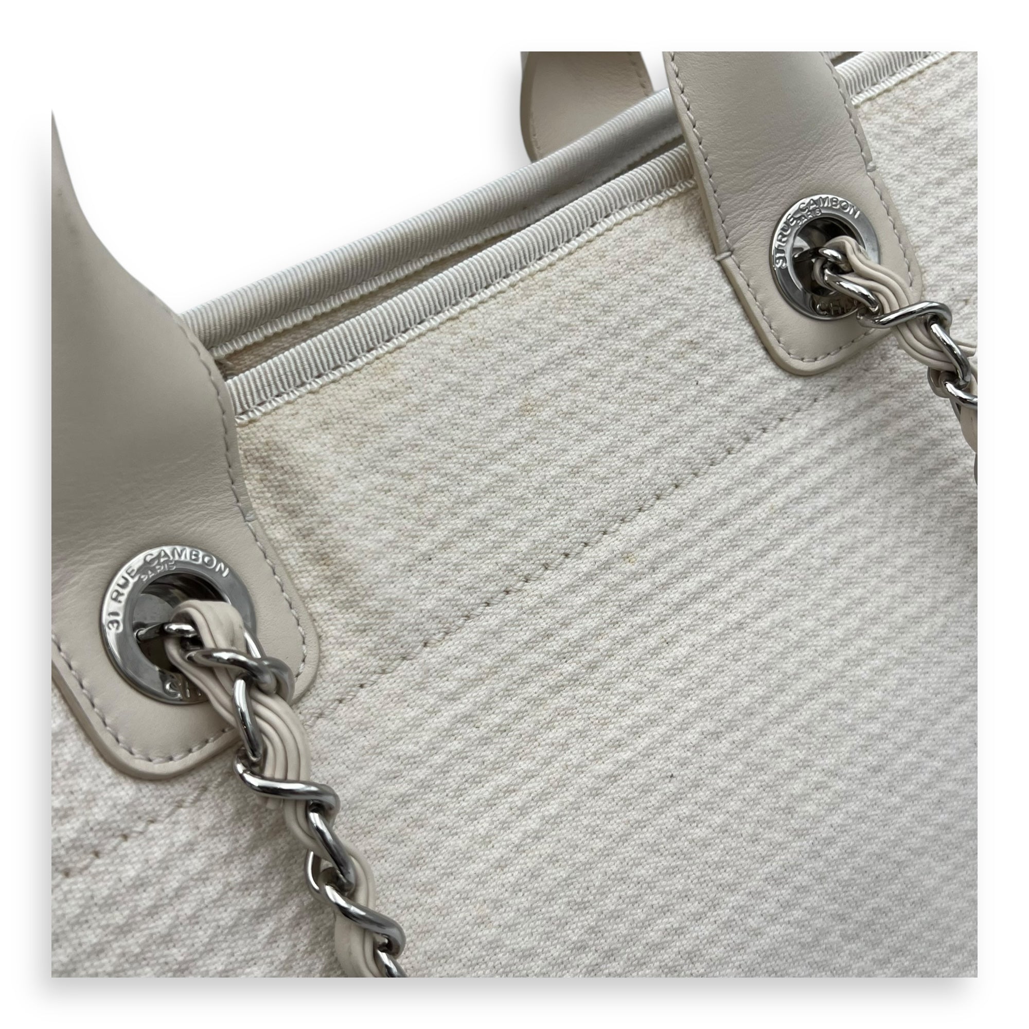 Deauville Tote Bag White in Canvas, Silver hardware - Image 9