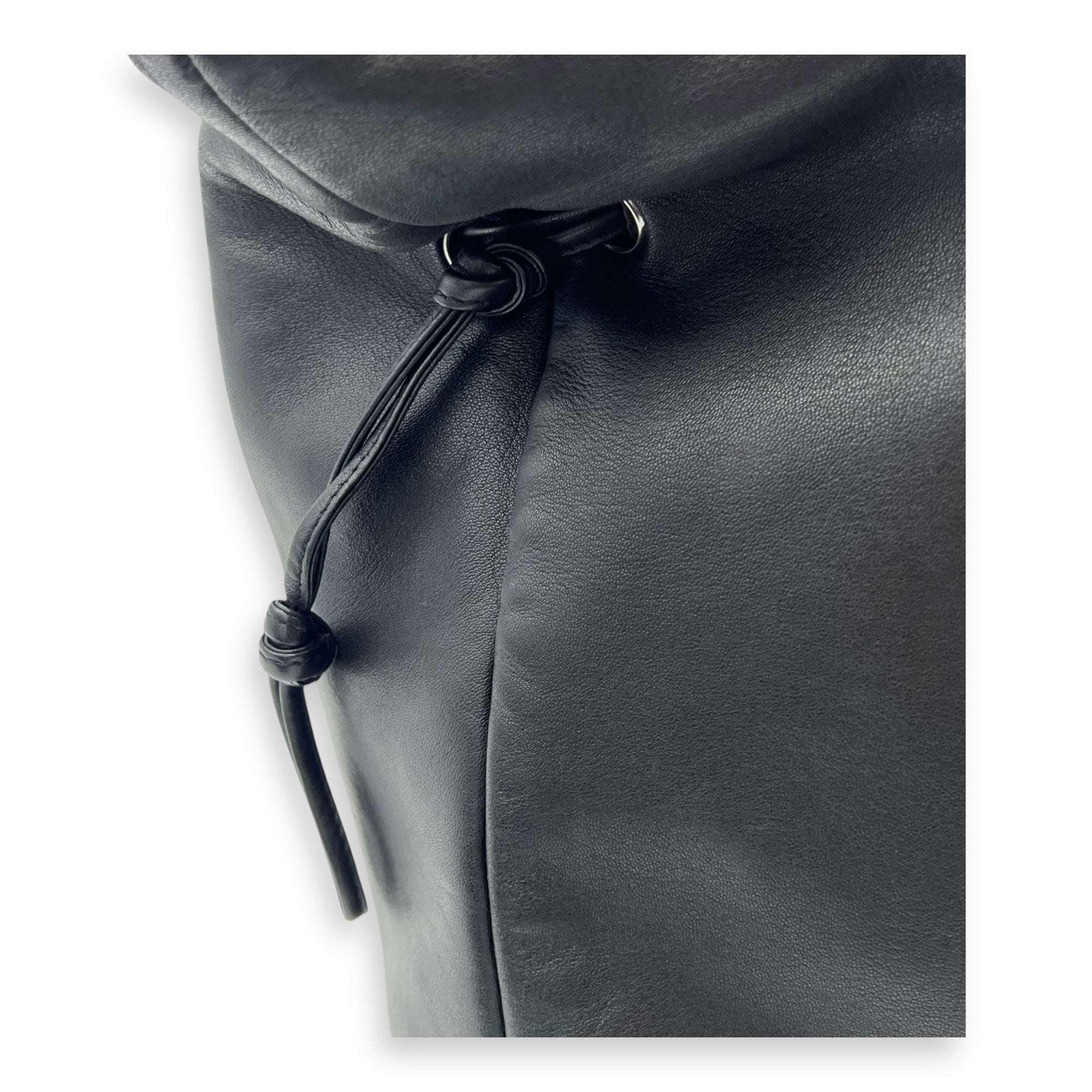 CC Black Shoulder Bag in Lambskin, Silver hardware - Image 9
