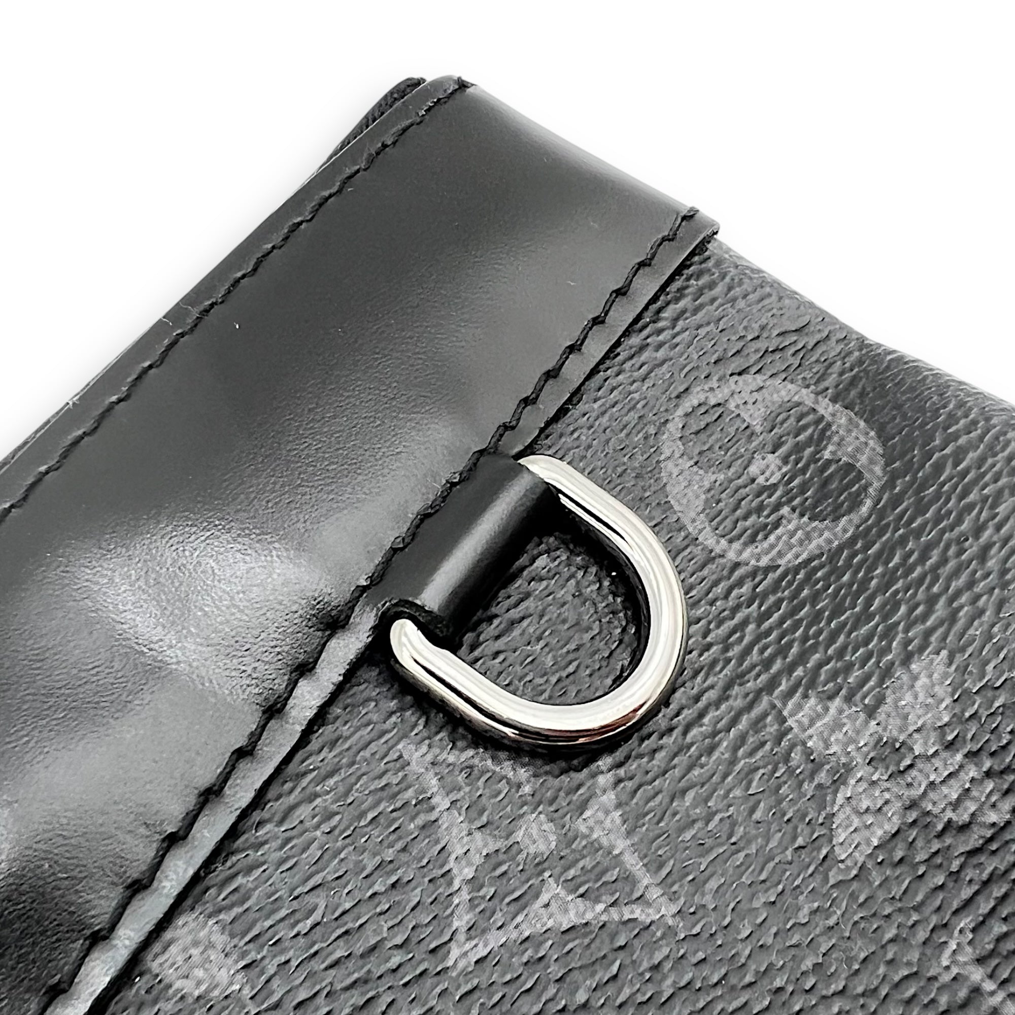 Discovery Pouch Grey in Monogram Coated Canvas, Silver hardware - Image 10