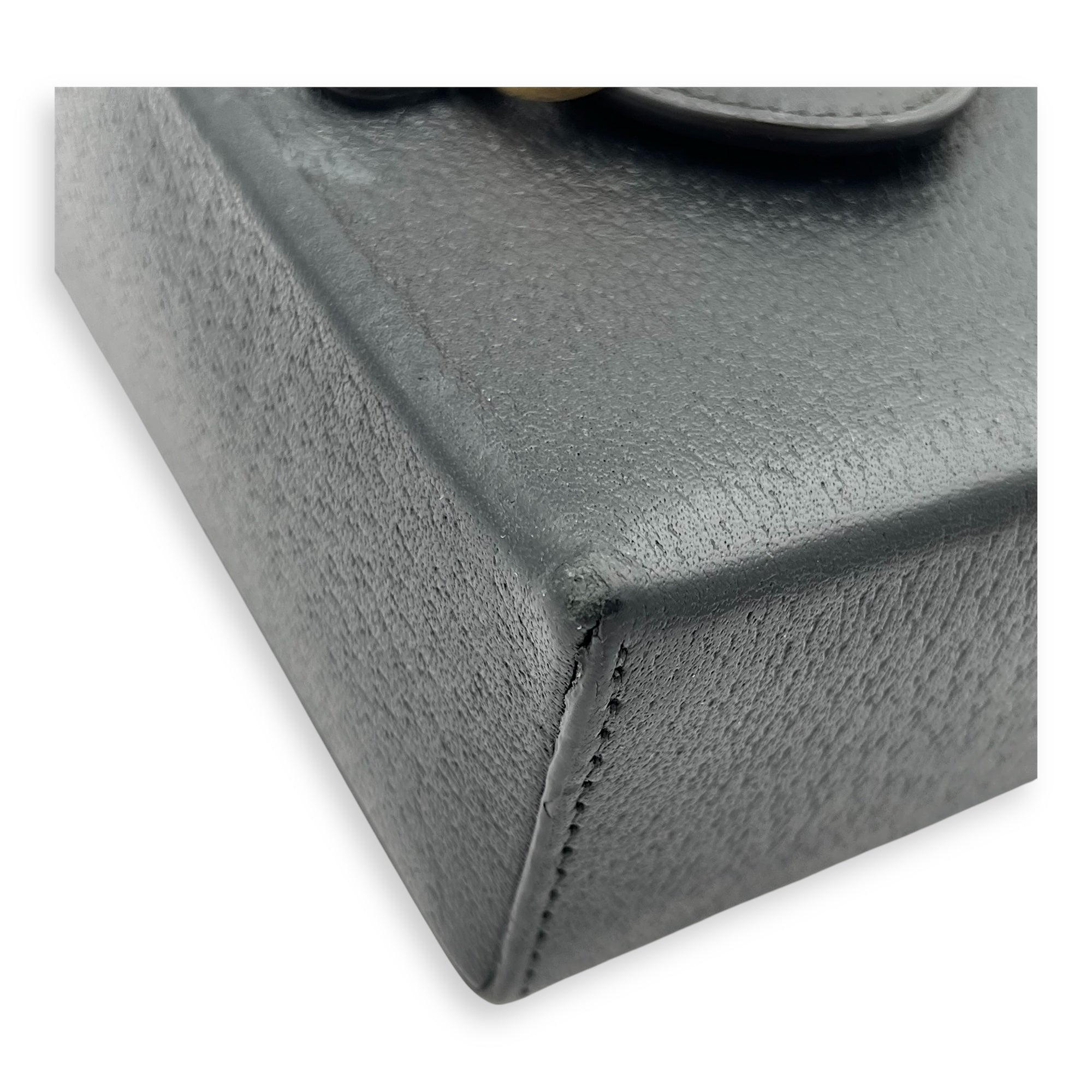 Horsebit 1955 Crossbody Bag Super Mini Black in Calfskin, Gold hardware - Image 9