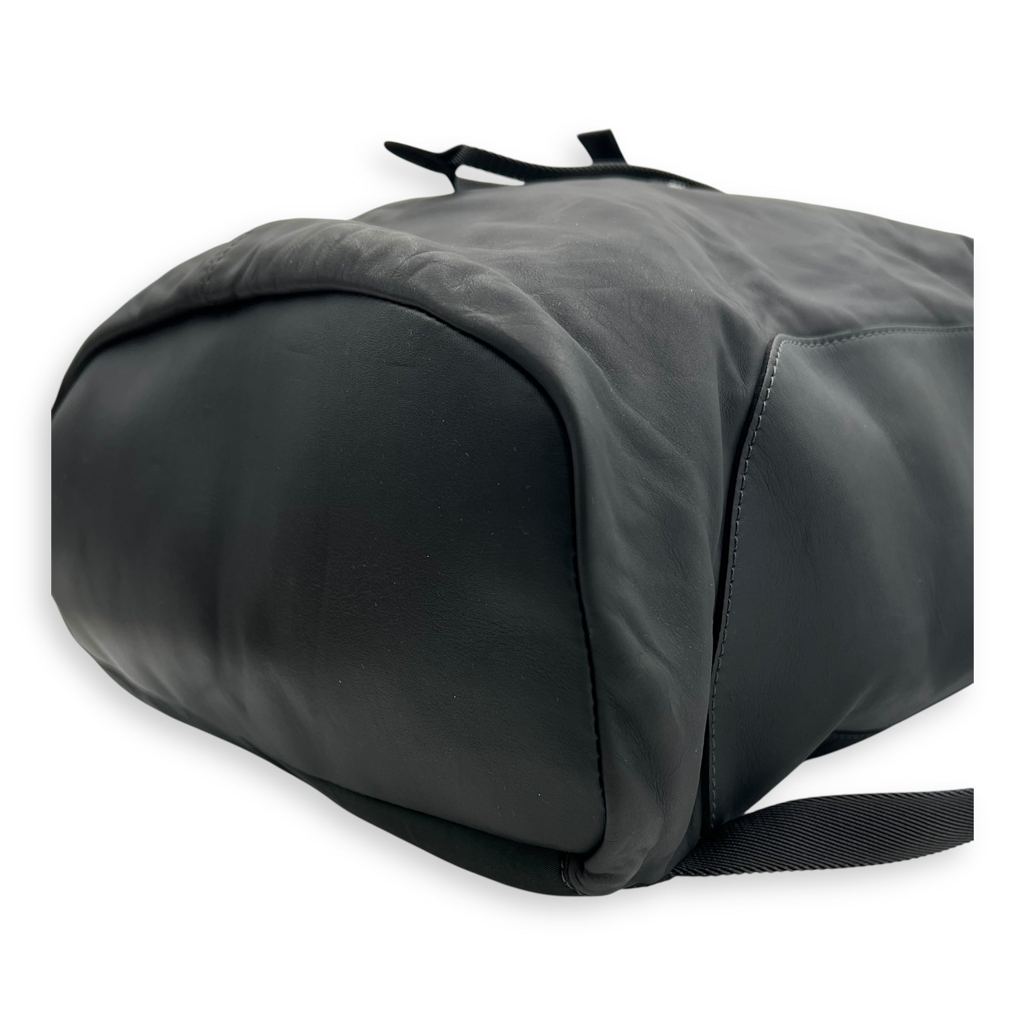 V-Line Pulse Grey Backpack in Calfskin, Silver hardware - Image 11