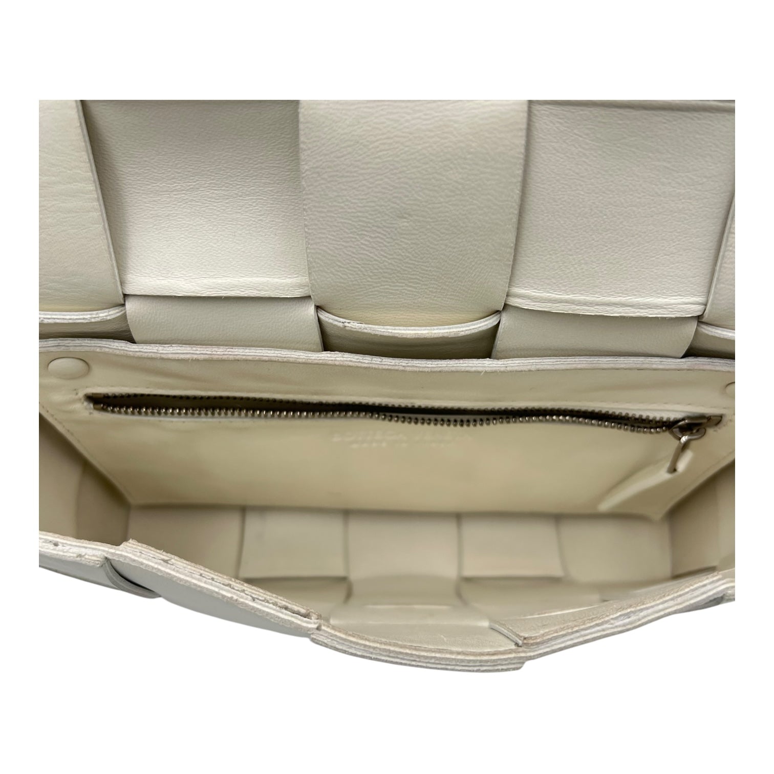 Cassette Crossbody Bag White in Calfskin, Silver hardware - Image 7