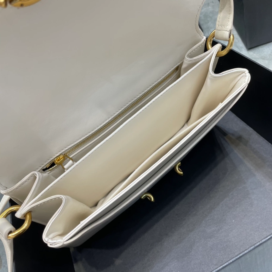 Le Maillon Satchel in Smooth Leather - Image 8