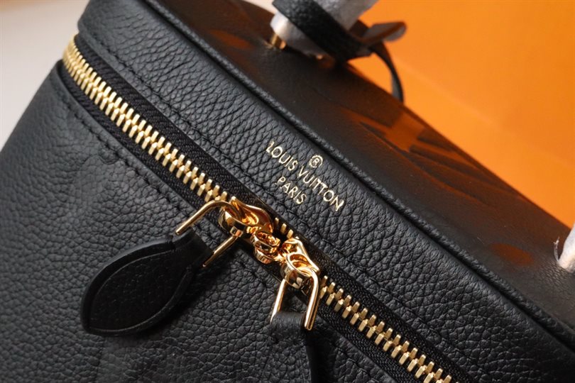 Vanity PM Other Monogram Canvas - LB210 - Image 5