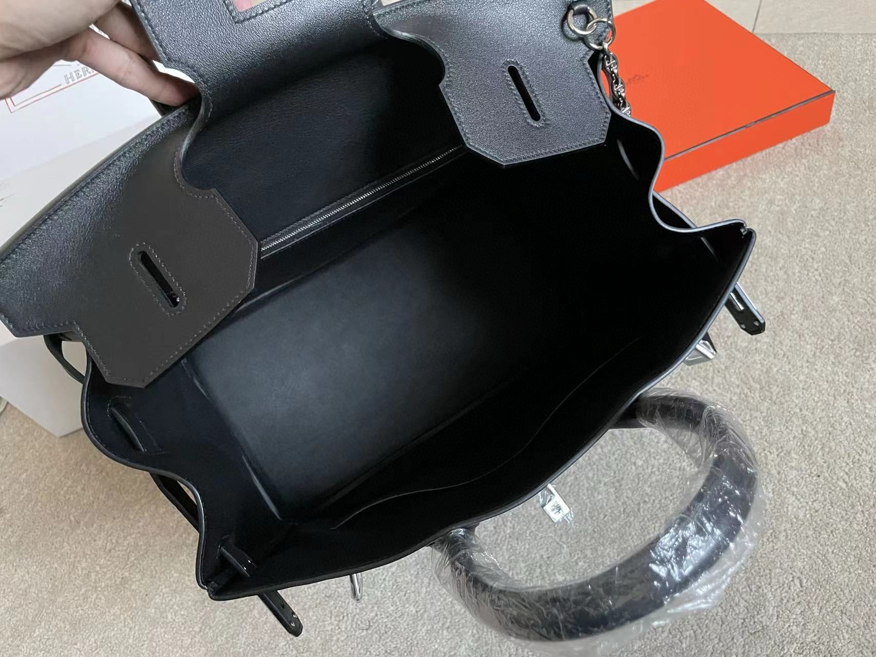 Hermes HAC Birkin Rock 40 Handmade Bag in Black Evercolor Leather - Image 8