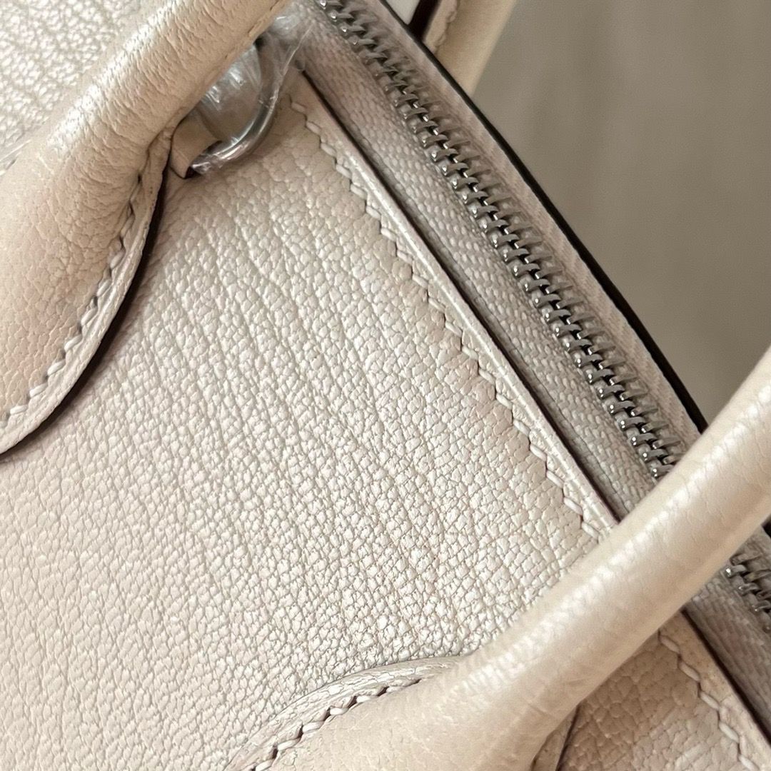 Hermes Bolide 1923 Mini Handmade Bag In Craie Chevre Mysore Leather - Image 5