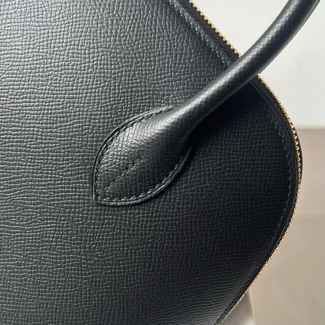 Hermes Bolide 1923 25 Handmade Bag in Black Epsom Calfskin - Image 4