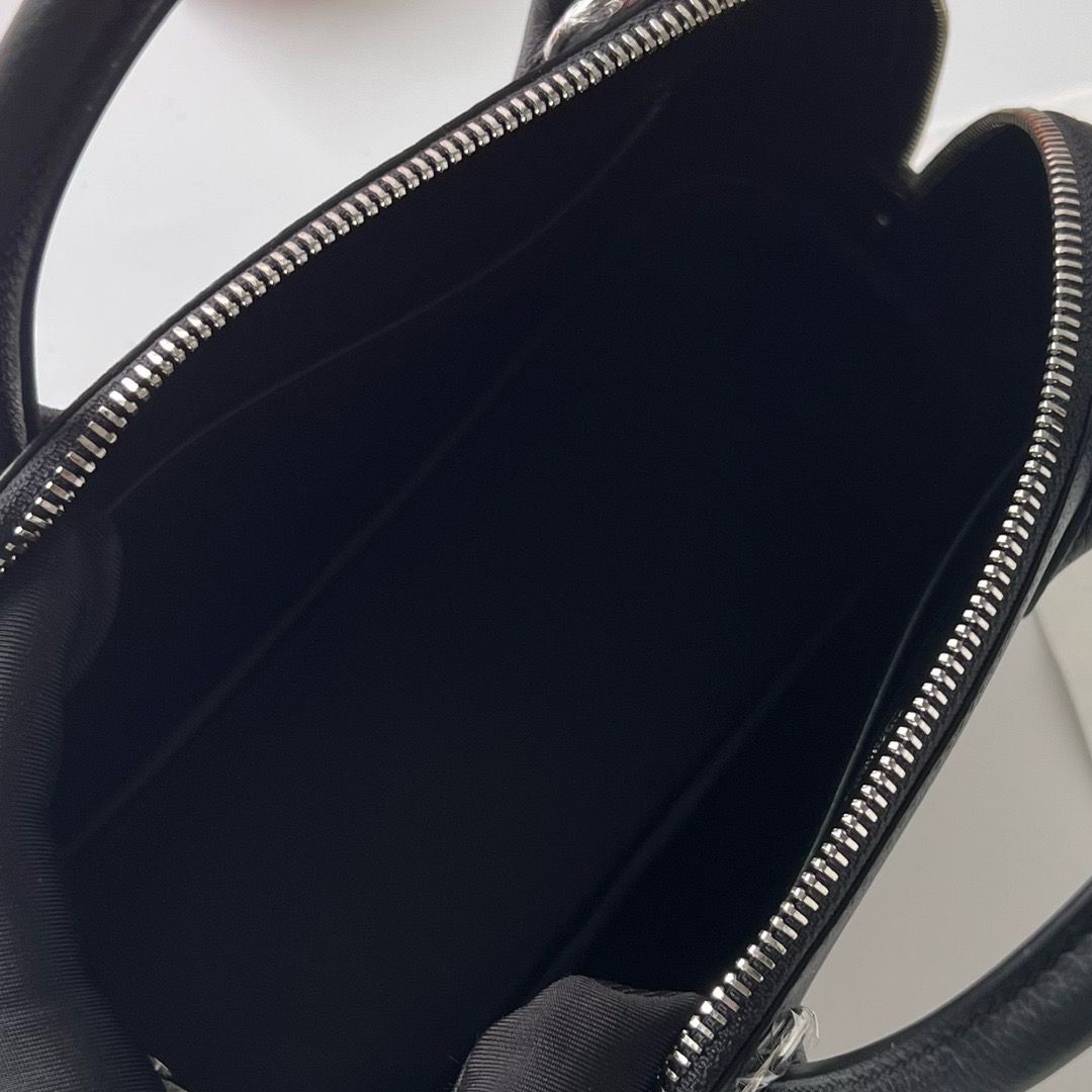 Hermes Bolide 1923 25 Handmade Bag In Black Evercolor Calfskin - Image 10