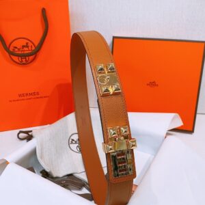 Hermes Collier de Chien 32 Belt in Gold Epsom Calfskin