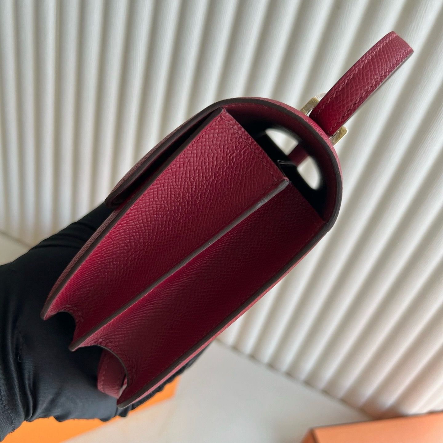 Hermes Constance 18 Handmade Bag in Rouge Grenat Epsom Calfskin - Image 4