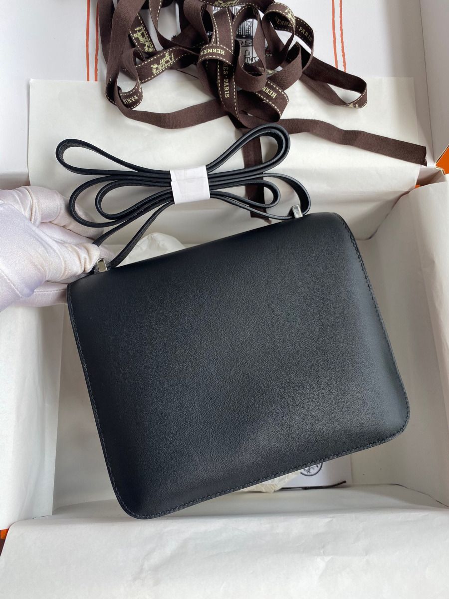 Hermes Constance 18 Handmade Bag In Black Swift Calfskin - Image 3