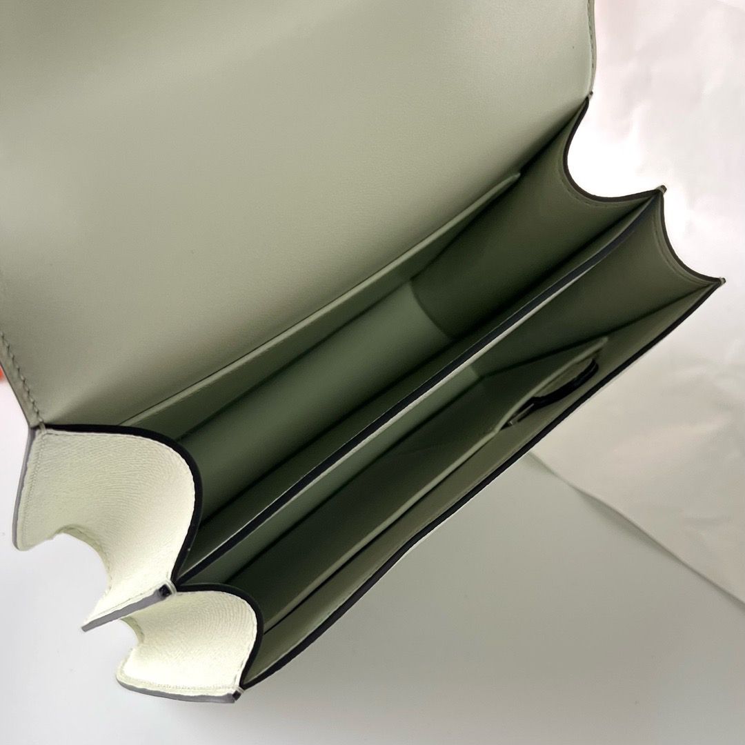 Hermes Constance 24 Handmade Bag In Vert Fizz Epsom Calfskin - Image 10