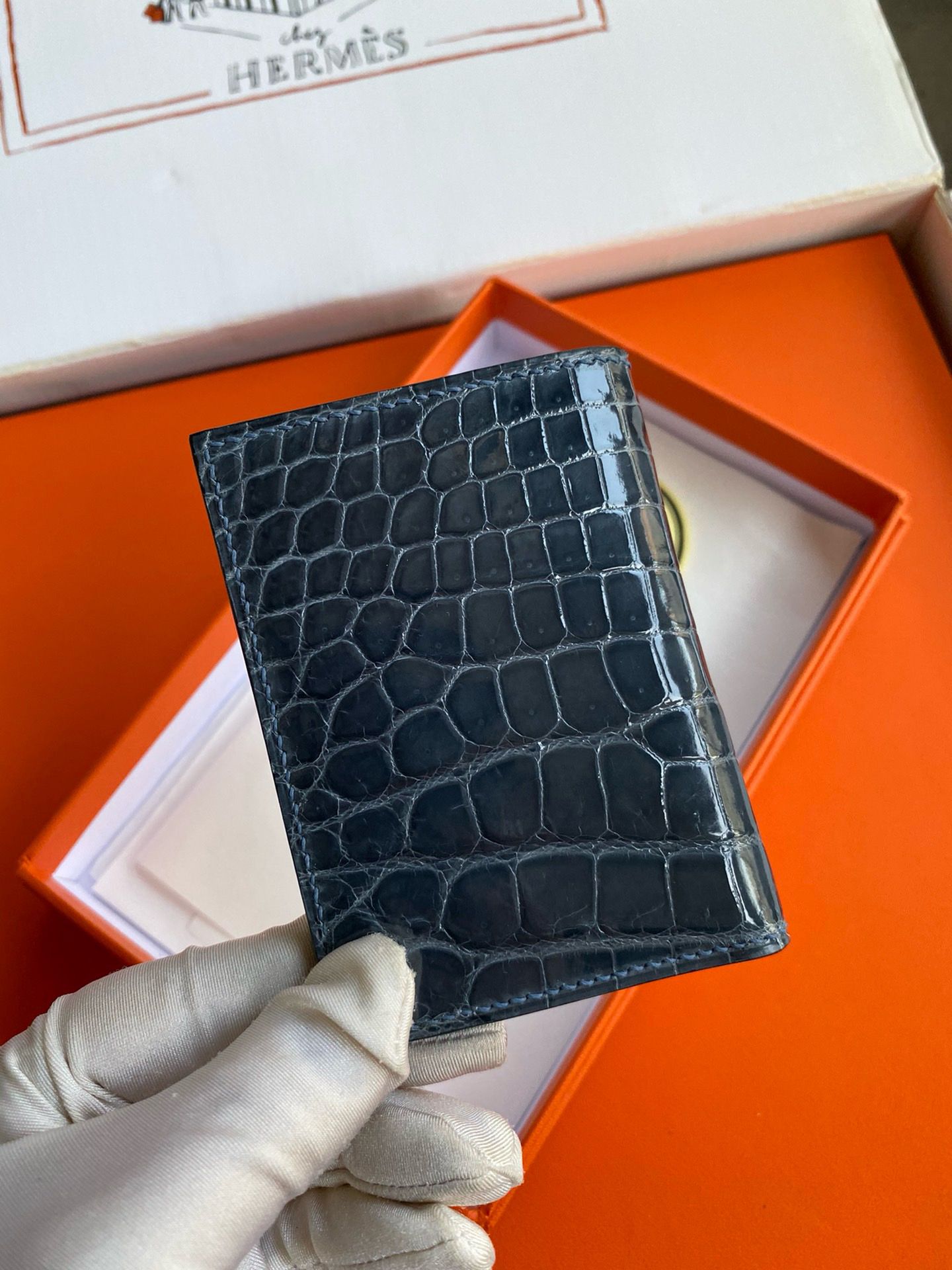 Hermes MC² Euclide Card Holder in Blue Colvert Shiny Alligator Leather - Image 6