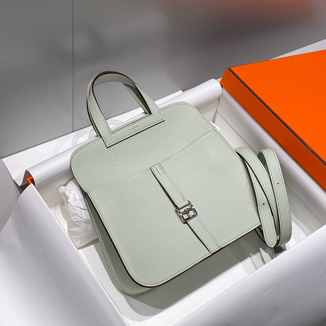 Hermes Halzan 25 Bag in Vert Fizz Clemence Leather - Image 4