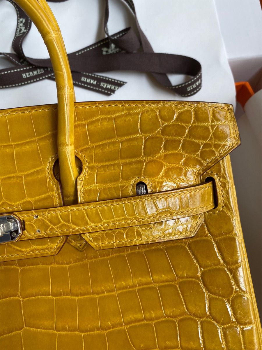 Hermes Birkin 25 Handmade Bag In Yellow Crocodile Niloticus Shiny Skin - Image 4