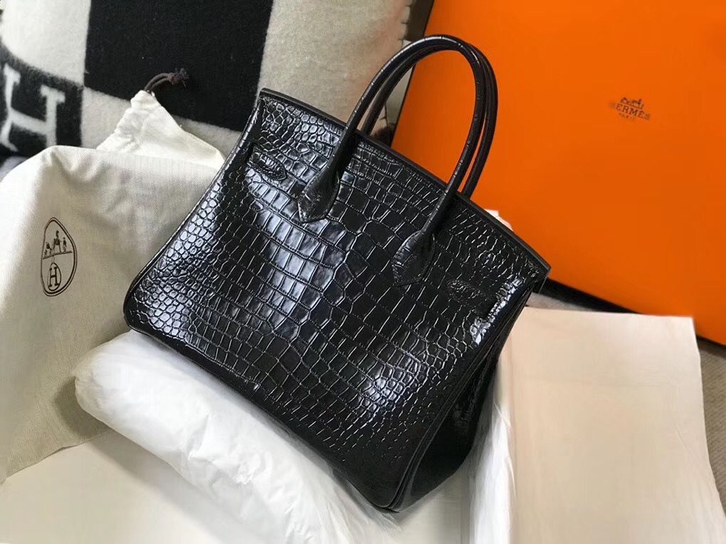 Hermes Birkin 30cm Bag In Black Embossed Crocodile Leather - Image 4
