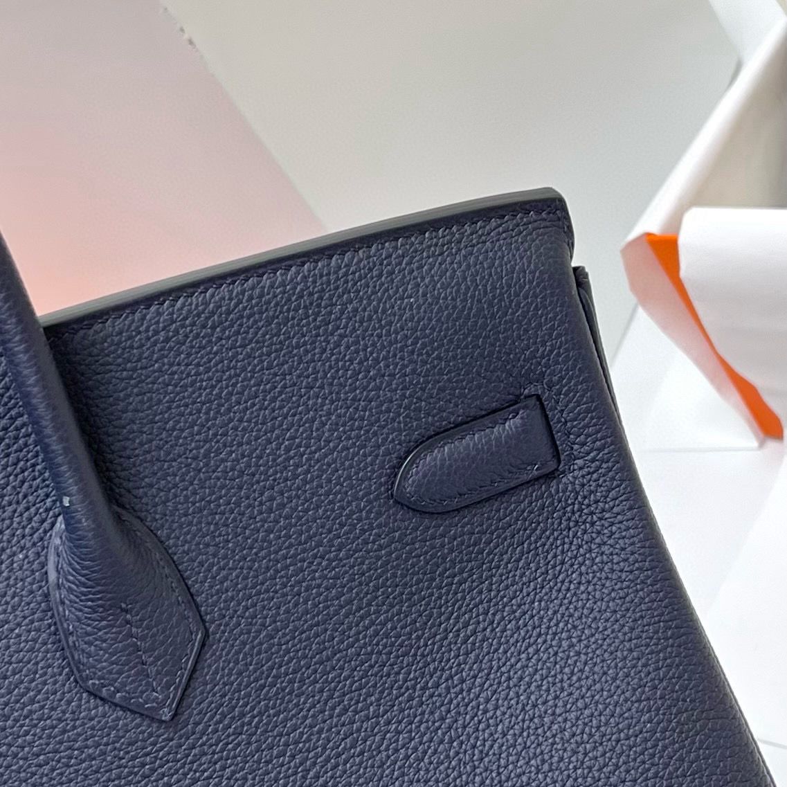 Hermes Birkin 40 Retourne Handmade Bag In Blue Nuit Clemence Leather - Image 6