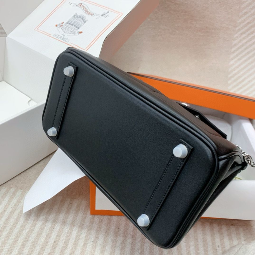 Hermes Birkin Rock 25 Handmade Bag in Black Volupto Leather - Image 8