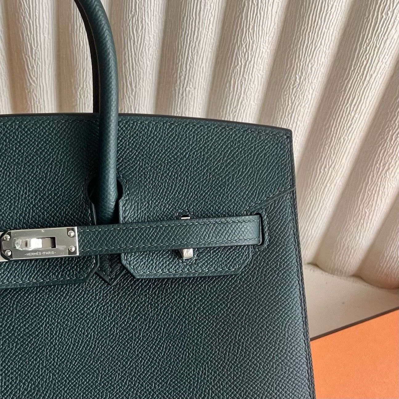 Hermes Birkin 25 Sellier Handmade Bag in Vert Cypres Epsom Calfskin - Image 8