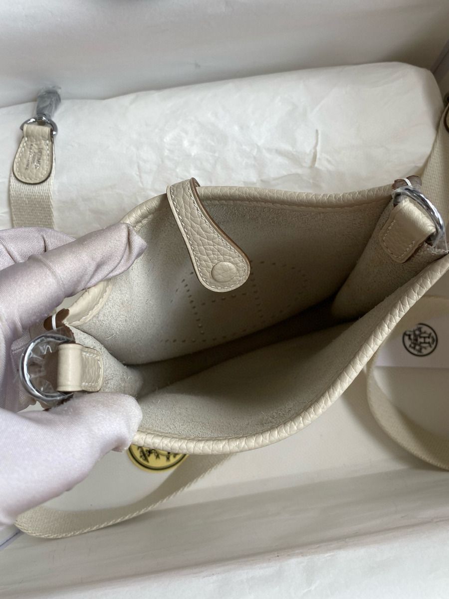 Hermes Evelyne Mini Handmade Bag in Craie Clemence Leather - Image 10