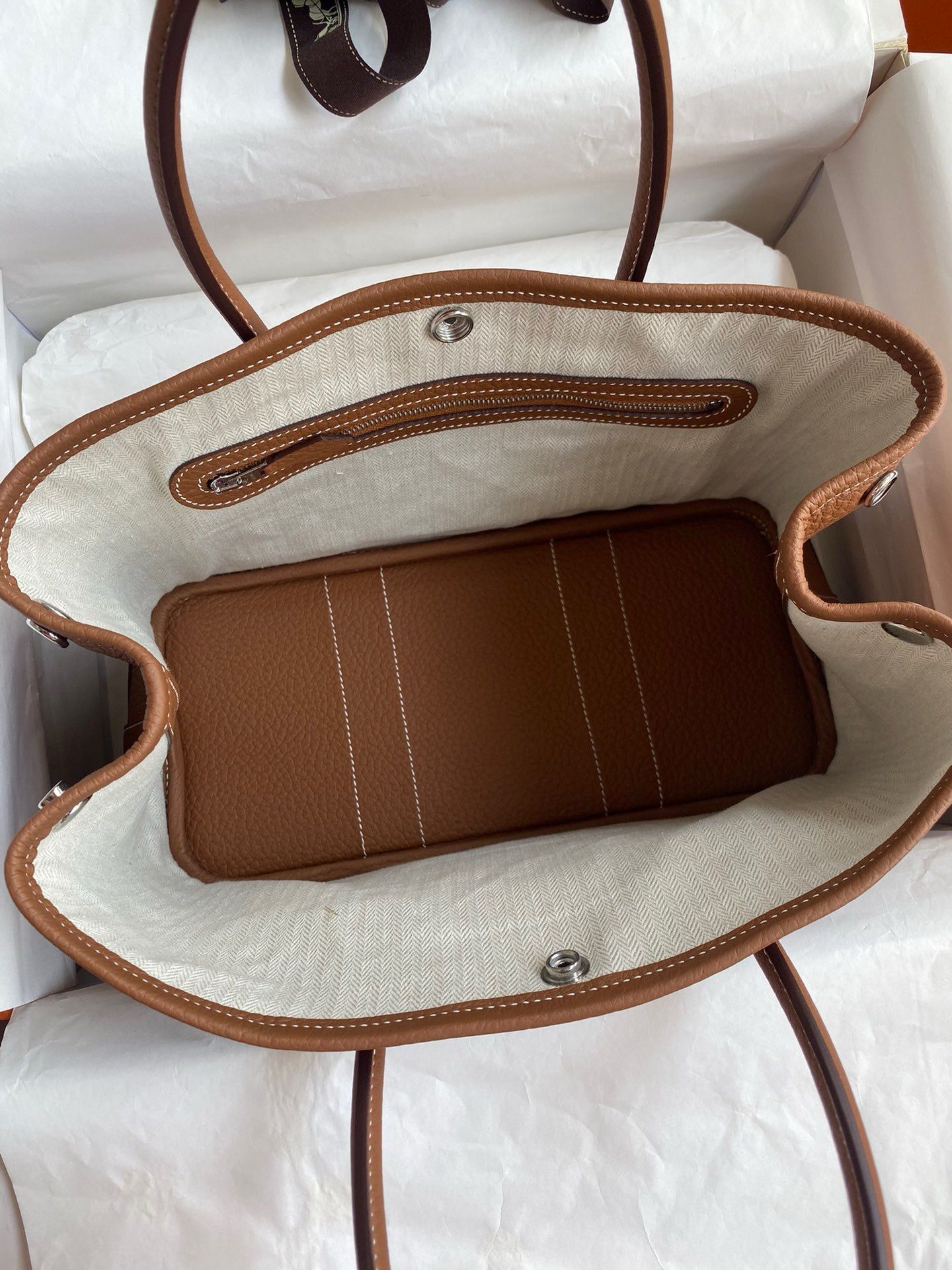 Hermes Garden Party 30 Handmade Bag in Gold Negonda Leather - Image 6