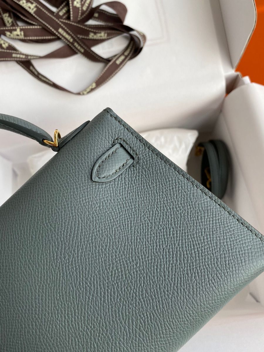 Hermes Kelly Mini II Sellier Handmade Bag In Vert Amande Epsom Calfskin - Image 6